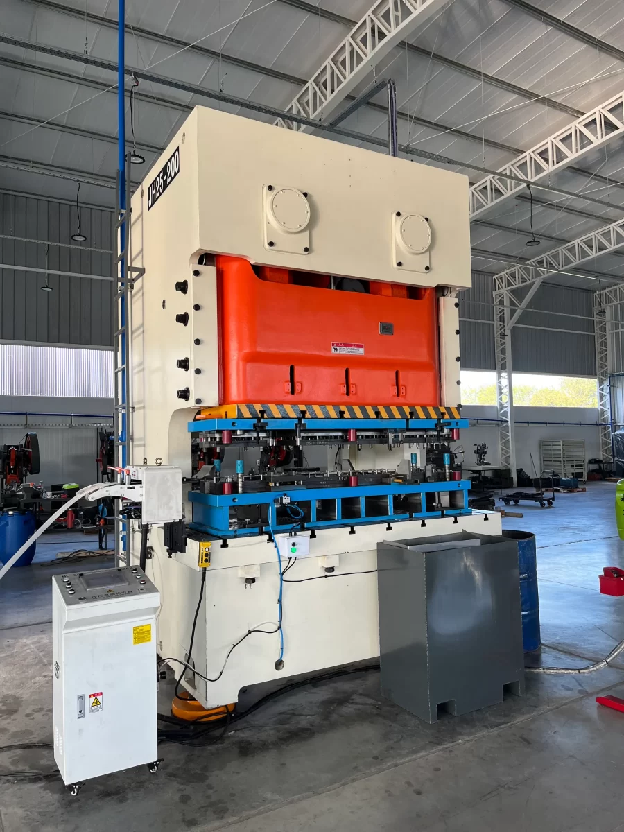 Línea de Producción de Cajas de Conexión Metálicas